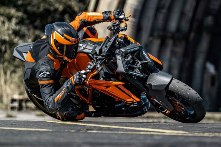 ktm super duke 1390