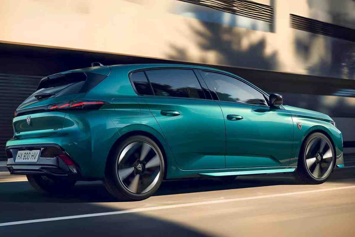 Peugeot, il restyling è da capogiro